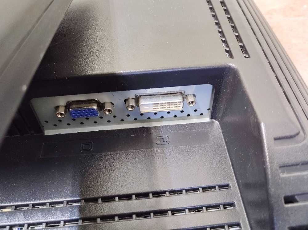 Manitor LCD 18" Gateway FDP1830 w bardzo dobrym stanie Łódź