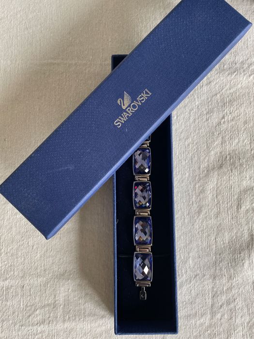 Pulseira autêntica da Swarovski. Nunca foi usada.