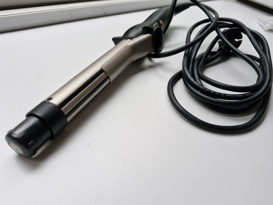 Фен, машинка для стрижки, плойка. Професійні.