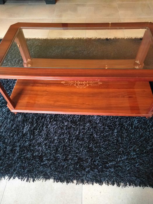 Sofá  e Mesa de Centro