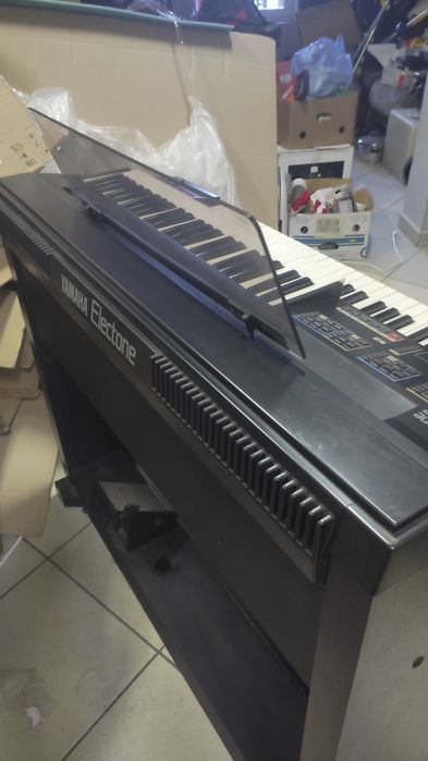 Organy elektroniczne Yamaha HE 6