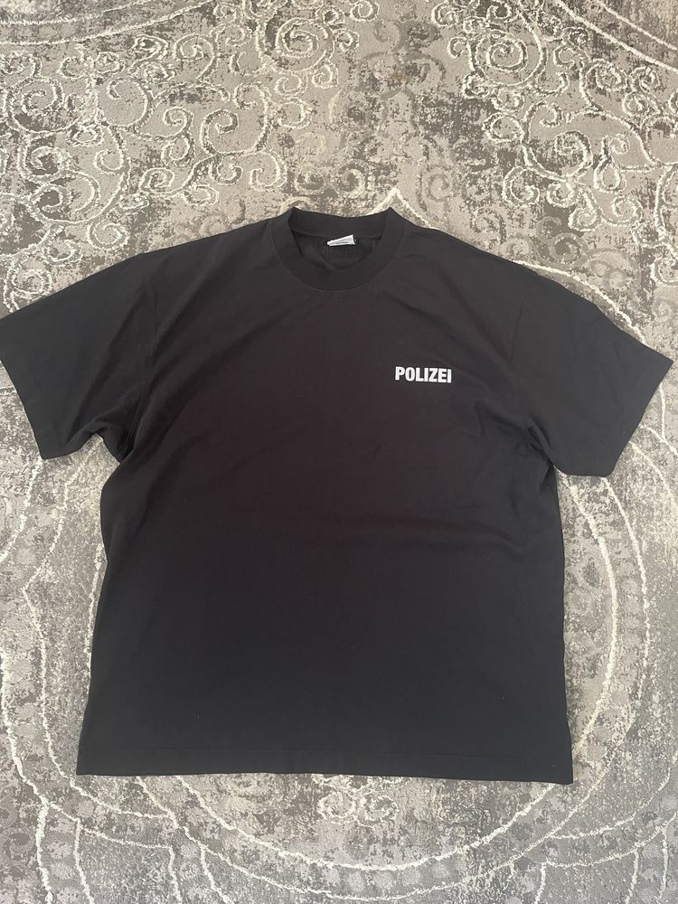 Vetements polizei