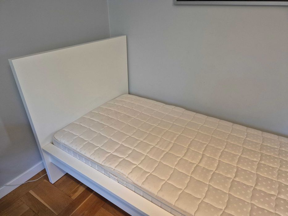 Łóżko Malm 90x200 z materacem