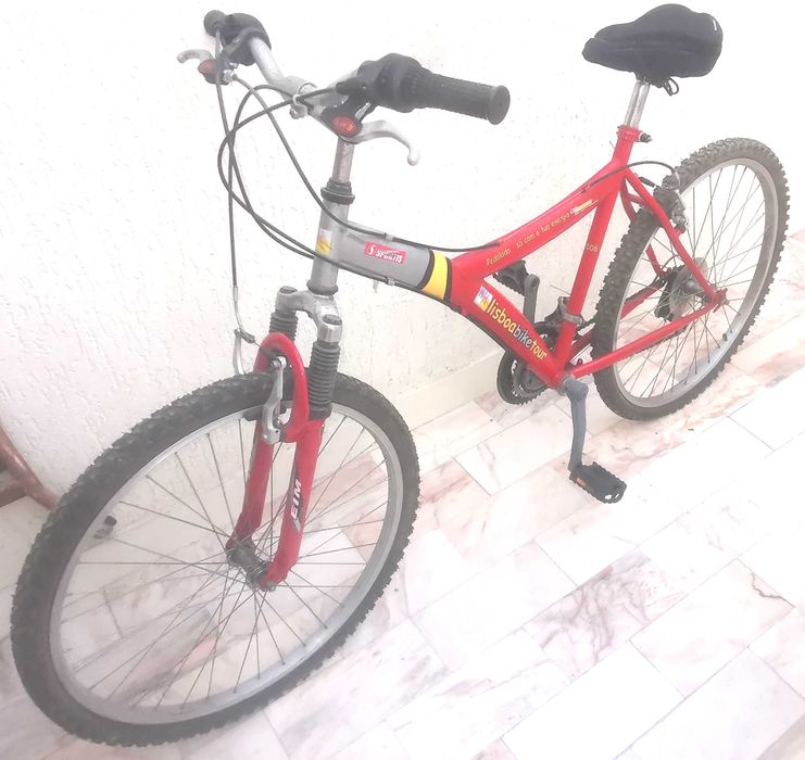 Bicicleta roda 26 BTT com suspensão
