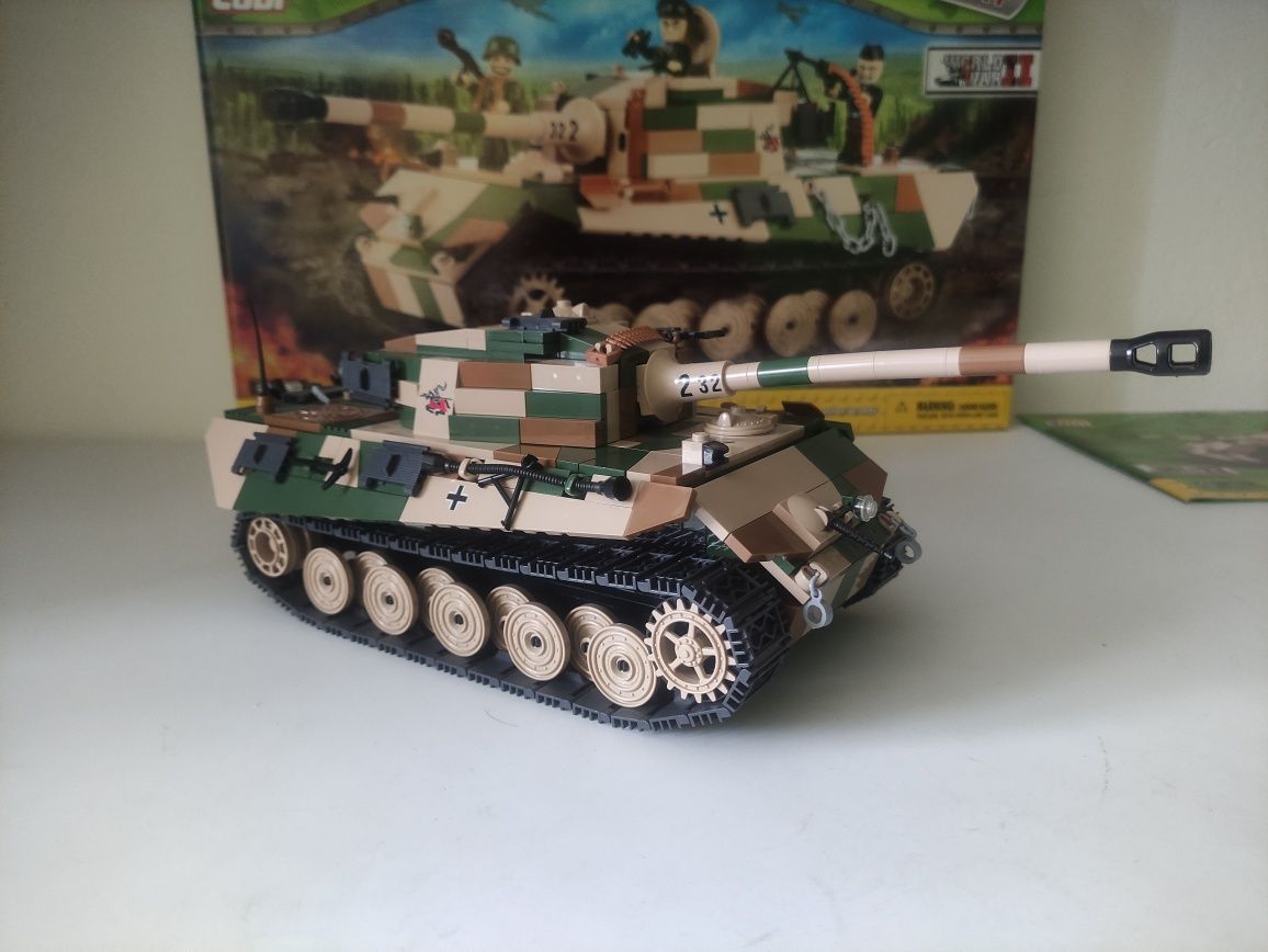 Czołg Pzkpfw VI B Tiger II klocki Cobi 2480 Small Army