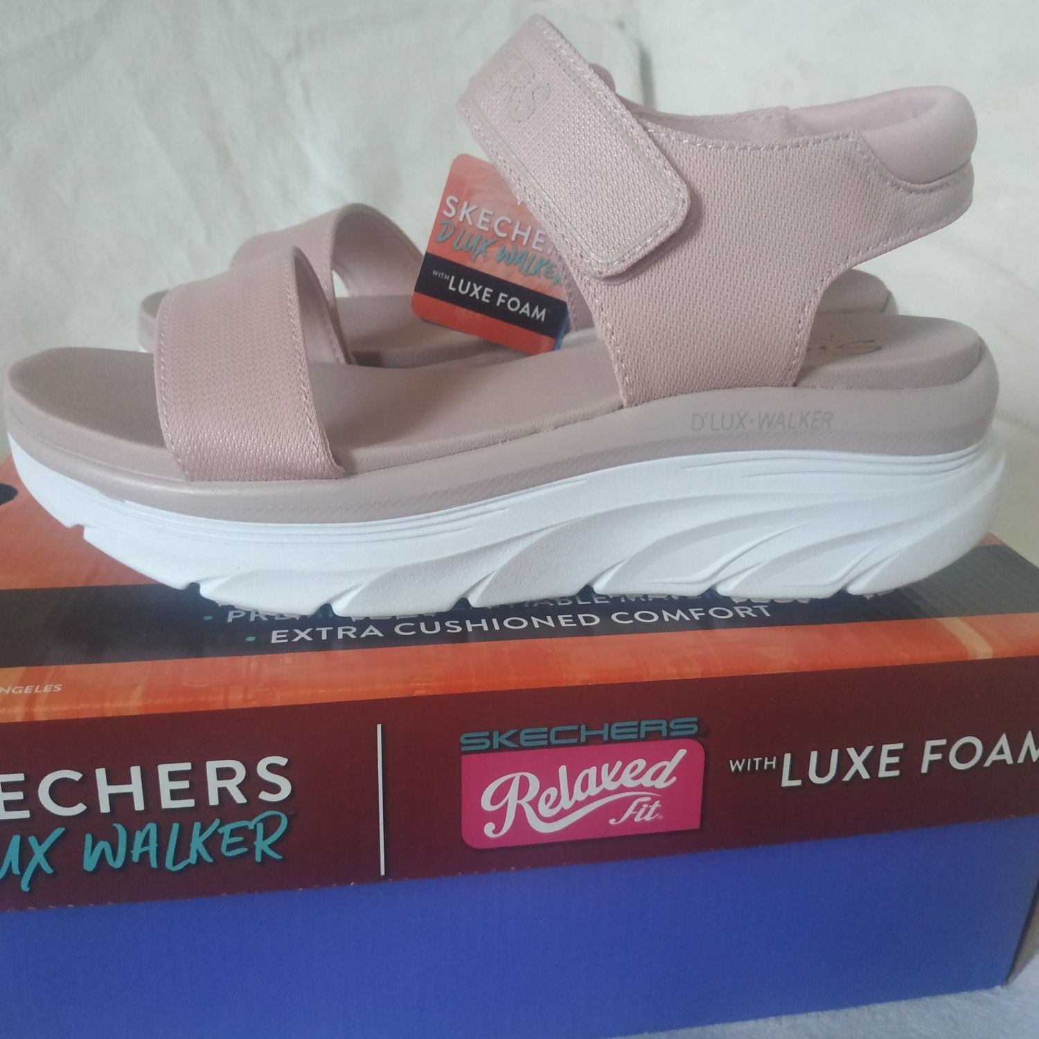 Skechers D'lux Walker Luxe foam босоножки-сандалии пудра р.39 26см new
