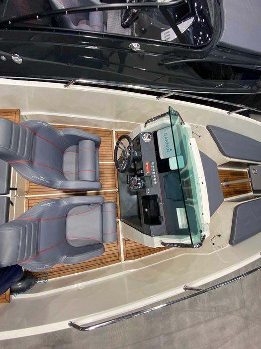 Łódź motorowa M605 mboats na zamówienie!