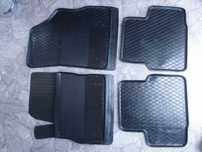 Dywaniki Gumowe Korytka OPEL ASTRA IV 4 V 5 J K Insignia Antara Tigra