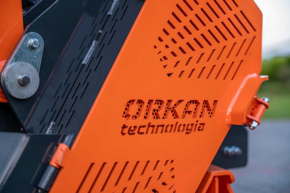 MULCZER LEŚNY WGŁĘBNY ORKAN ML R4 220, 225 rozdrabniacz frez stały ząb