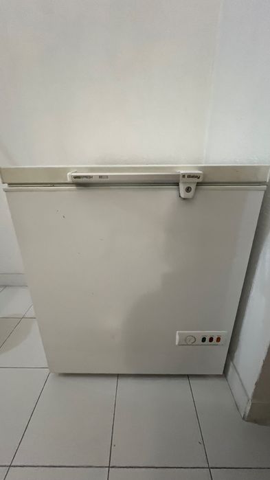 Arca congeladora horizontal da marca Balay