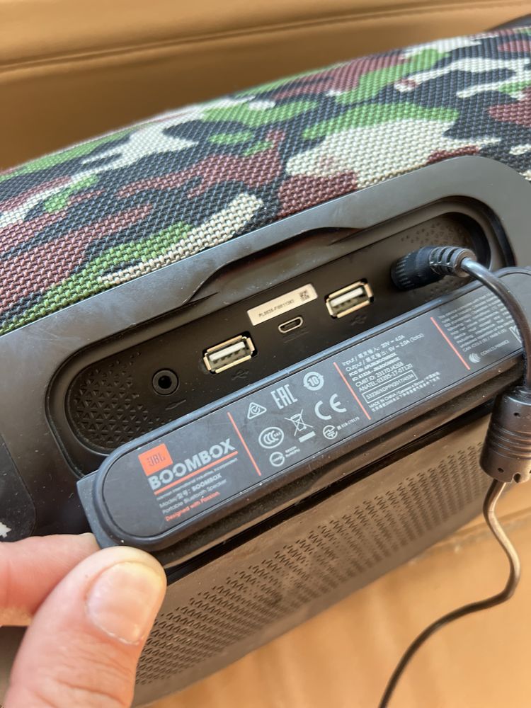 JBL Boombox 1 серії оригінал