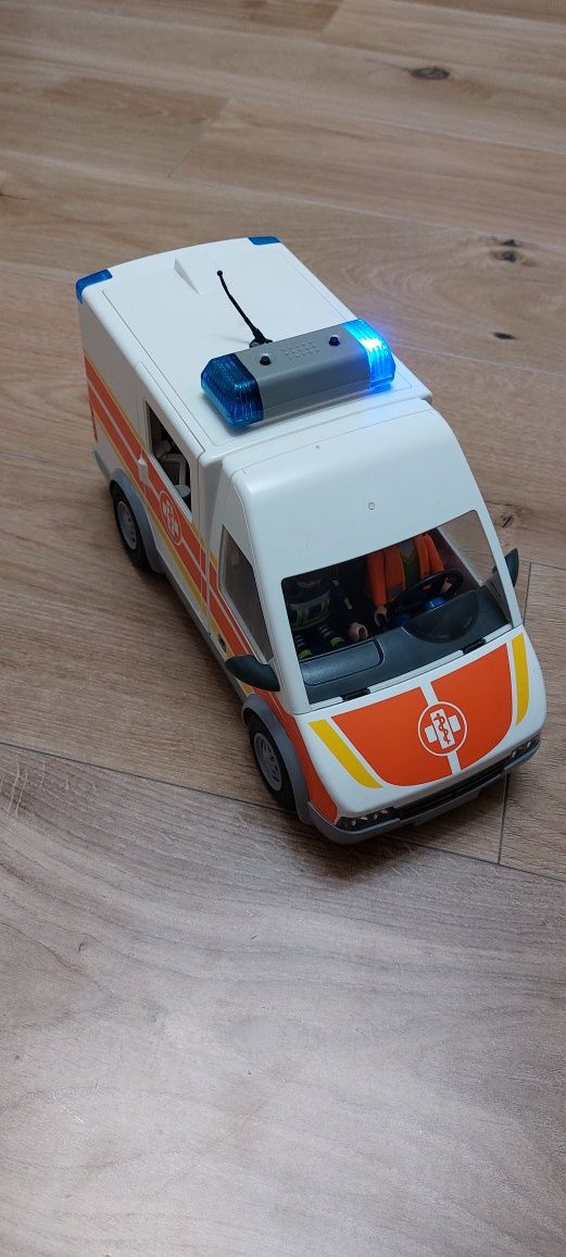 Karetka Playmobil