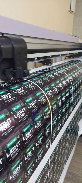 Наліпки паперові та вінілові, стікі