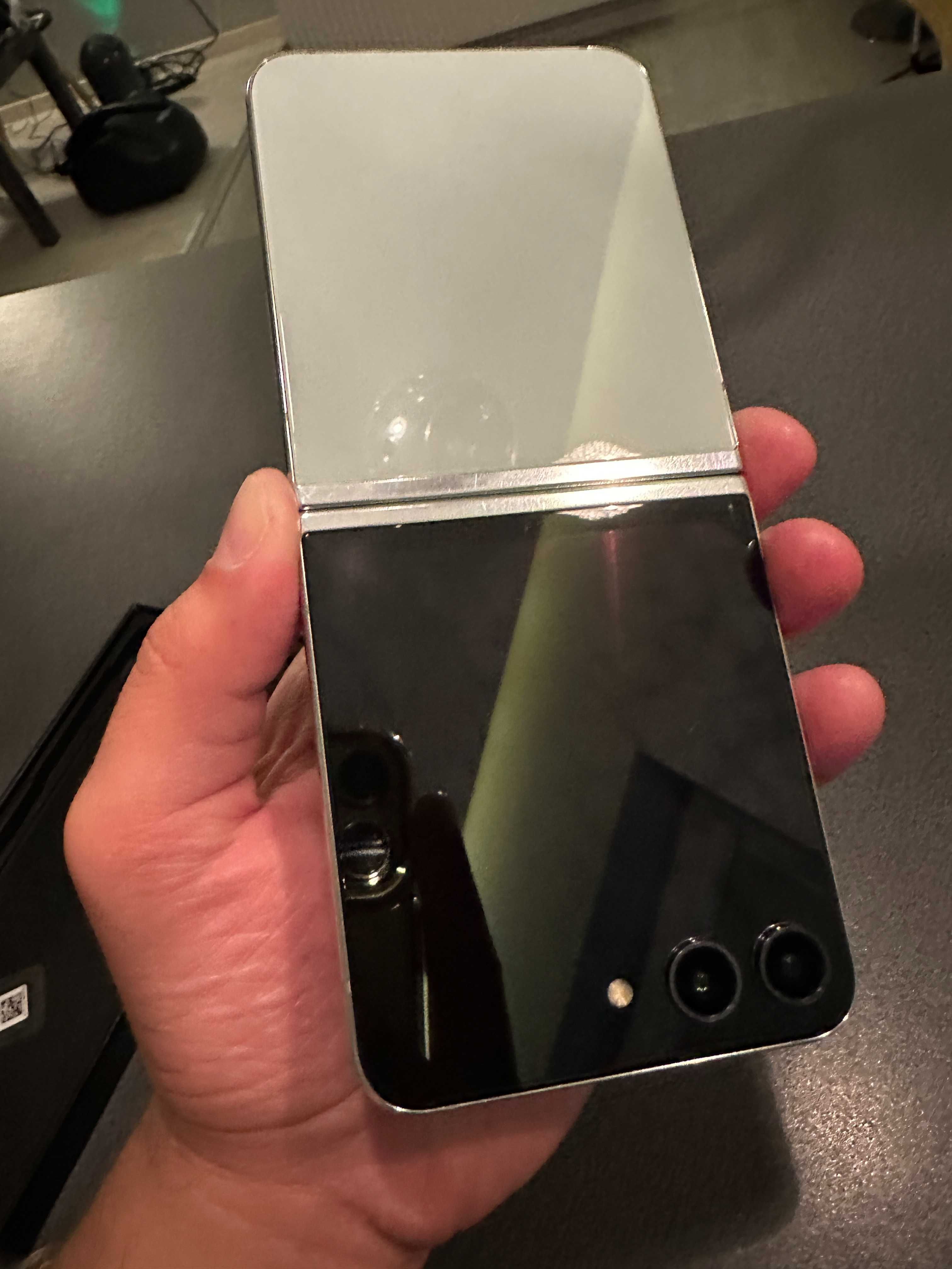Samsung Galaxy Z Flip5 # 8/256 GB # zielony # Stan BDB # BEZ BLOKAD