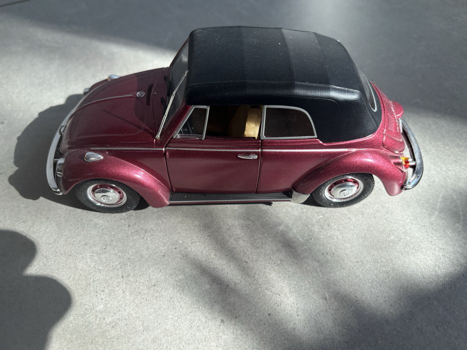 Model Revell skala 1/18 VW Volkswagen Kafer Beetle Cabriolet 1302 LS