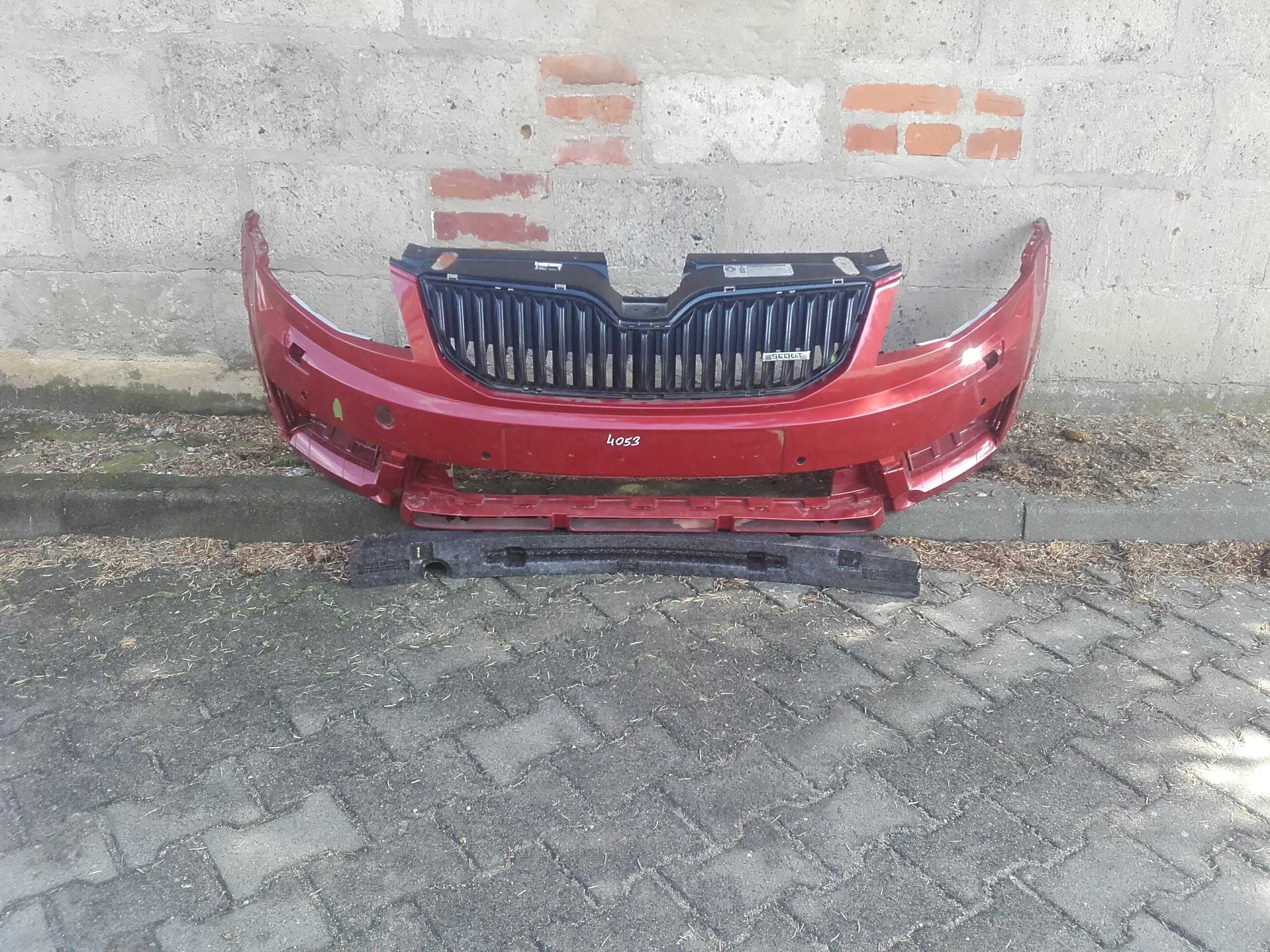 Zderzak przedni Skoda Octavia 3 III Scout nr4053