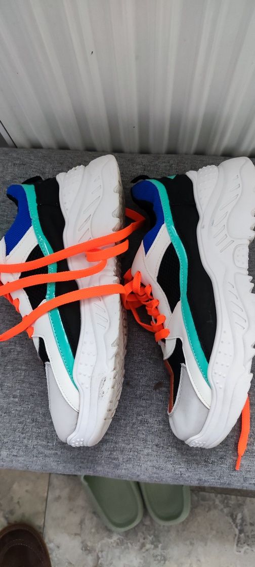 Buty sportowe rozm 39