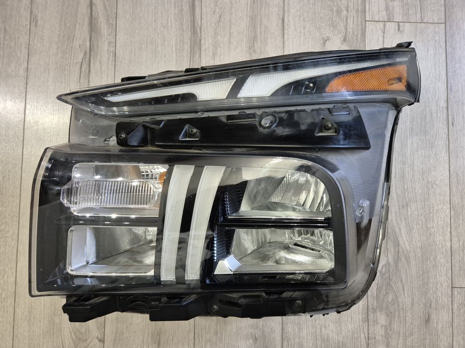 Фара ліва Hyundai Santa Fe 2021-2023 USA