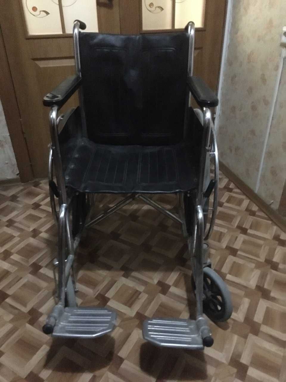 Продам коляску инвалидную