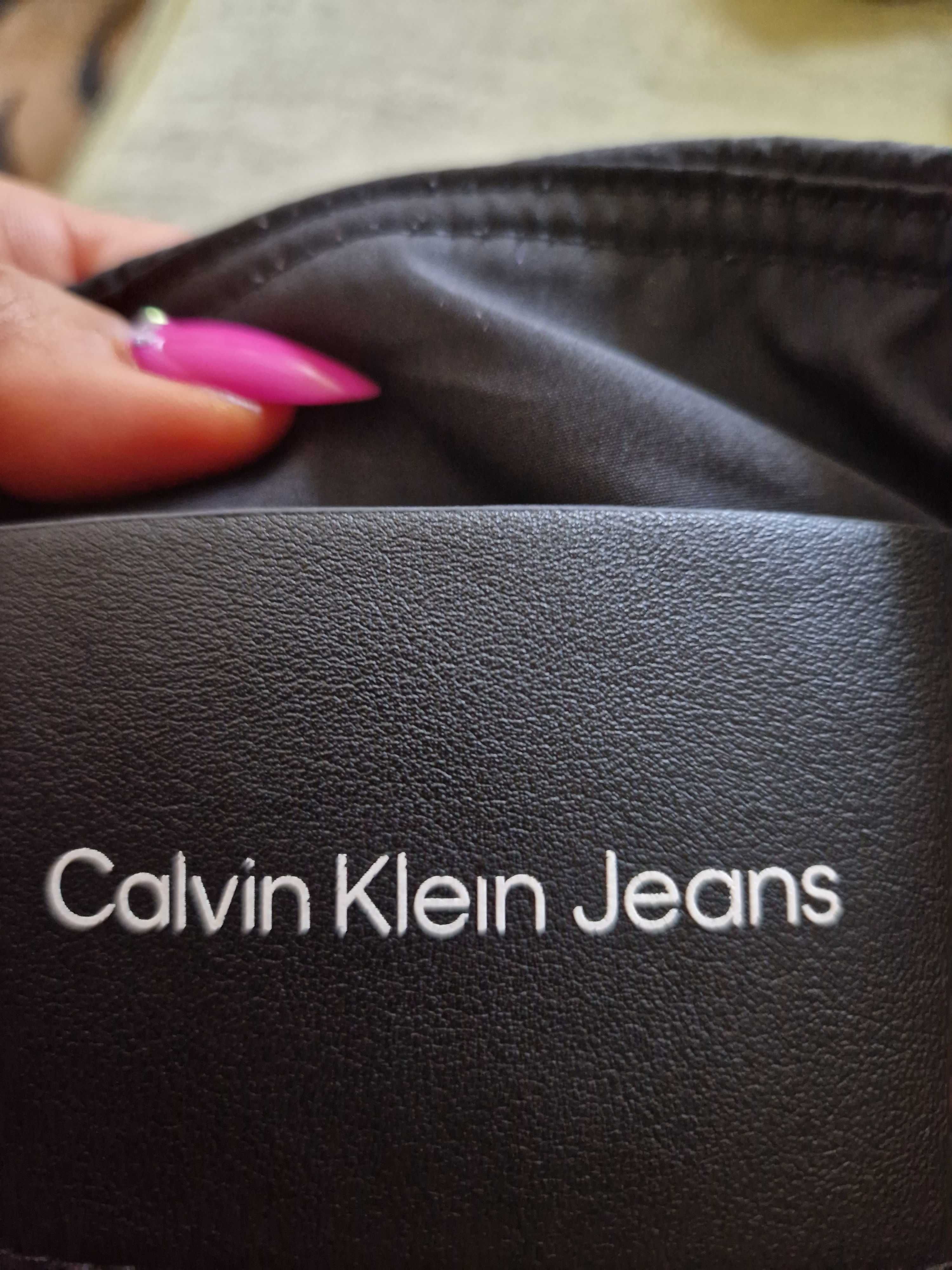 Torebka  oryginalna  Calvin Klein