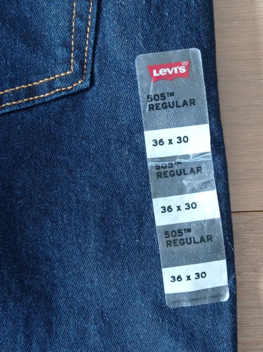 Oryginalne spodnie jeansowe Levi's Strauss 505 Regular nowe za1/3 ceny