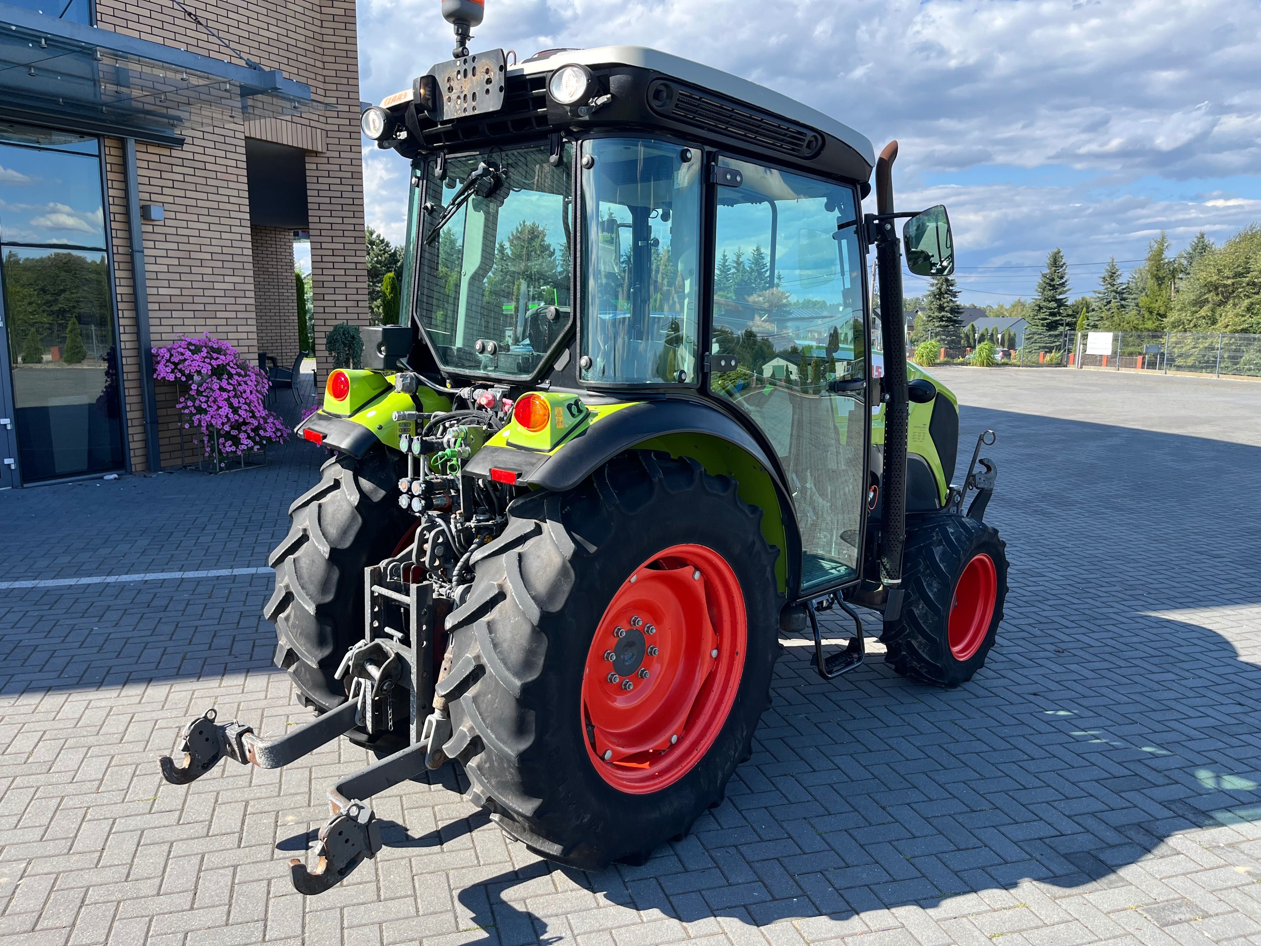 Claas Nexos 250vl Sprowadzony  super stan ciągnik sadowniczy Tuz