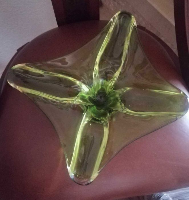 Centro mesa em vidro Murano Art Glass cor verde meados séc. XX