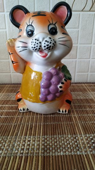 кот тигр копилка фарфор  18 см