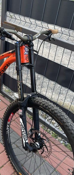 Amortyzator przedni rock shox boxxer wc ( fox 40 bos dorado scott )
