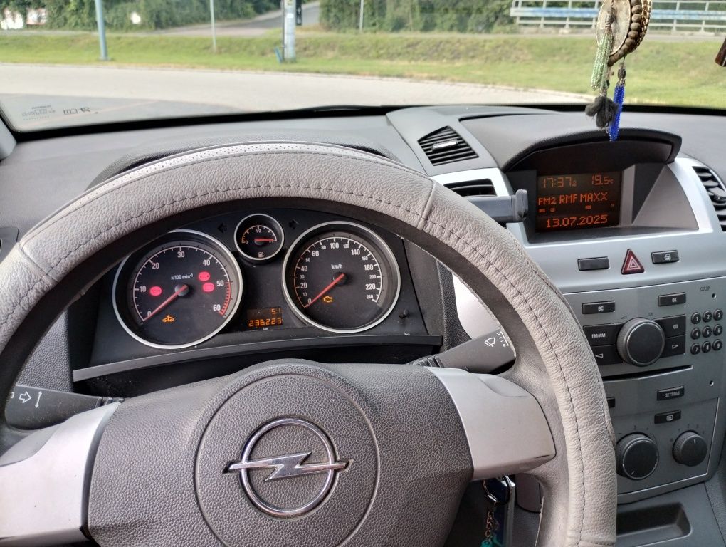 Opel Zafira 1.9 CDTi