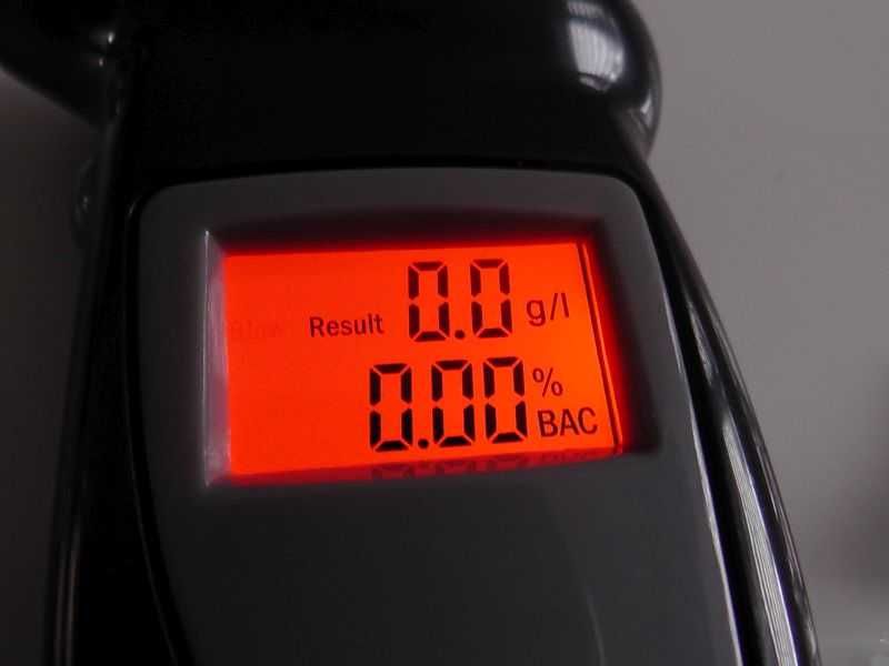 Alkomat z podświetlanym LCD + 5 końcówek
