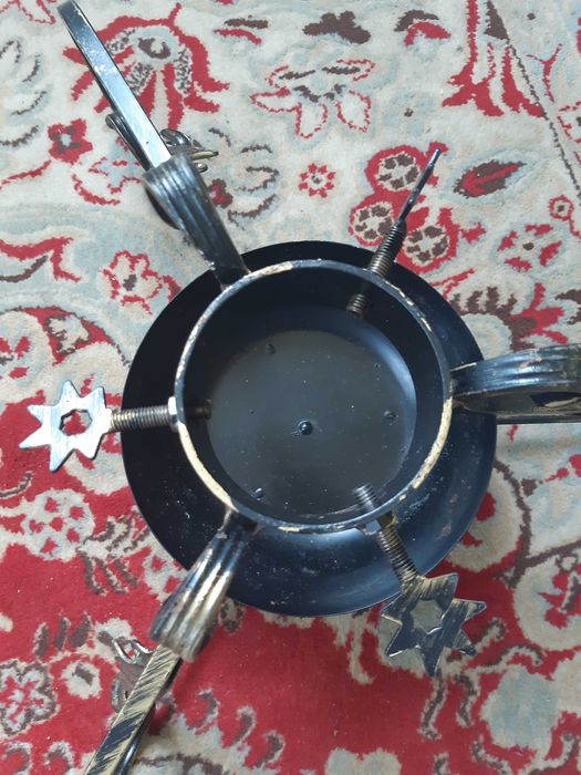 Stojak na choinke kuty