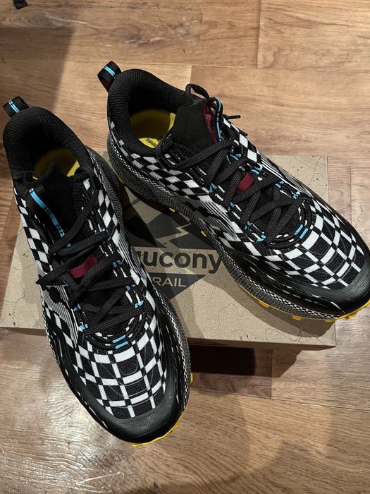 Продам чоловічі кросівки.Розмір 45. 47