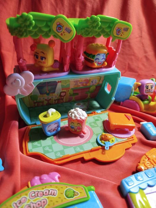 колекція фігурок моджи попс