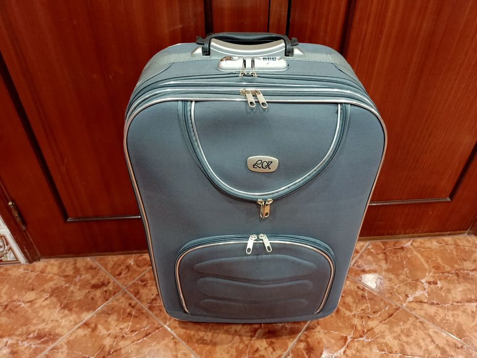 Mala malas de porão até 23 kg viagem casa quarto apartamento vivenda.