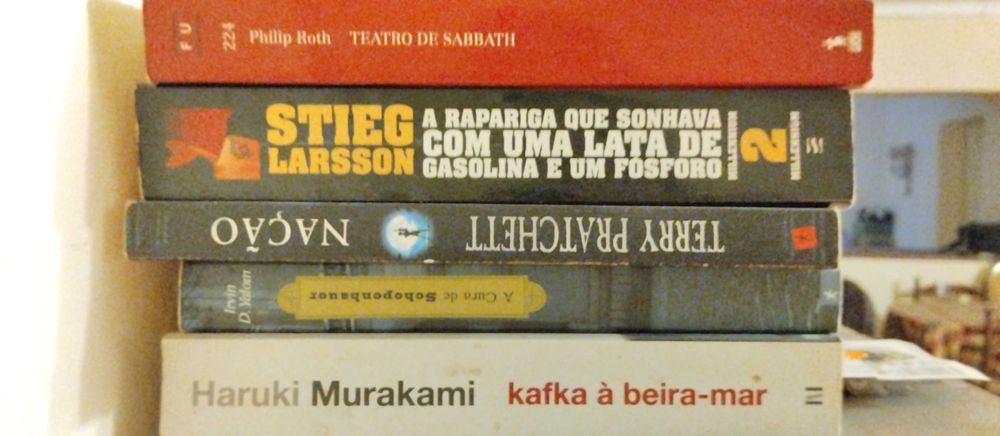 Livro de 3,00 a 15 euros