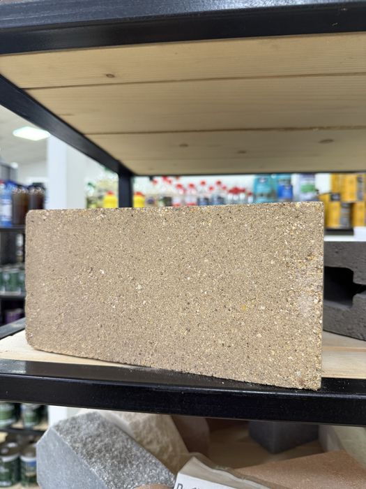 Вогнетривка цегла