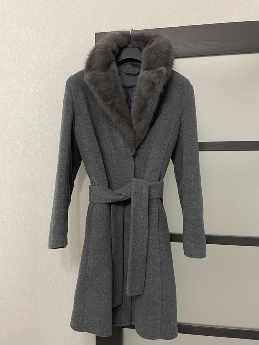 Пальто с норковым воротником  (зима)