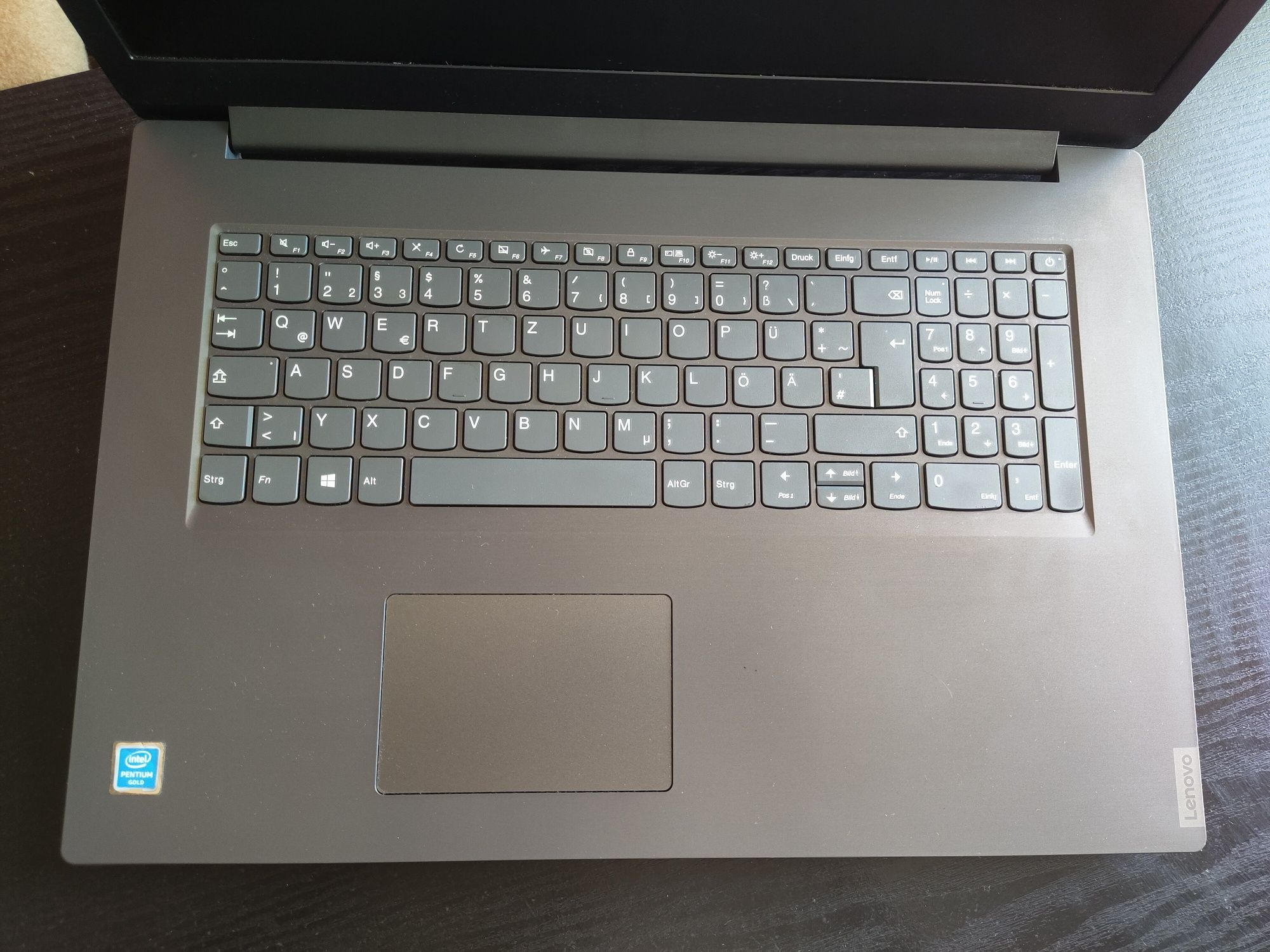 Lenovo V340-17IWL Iron Grey/17.3"/8 Gen/16Gb RAM/256Gb M2 SSD/HDD 1T