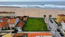 Terreno Aguda (Vila Nova de Gaia) frente ao mar