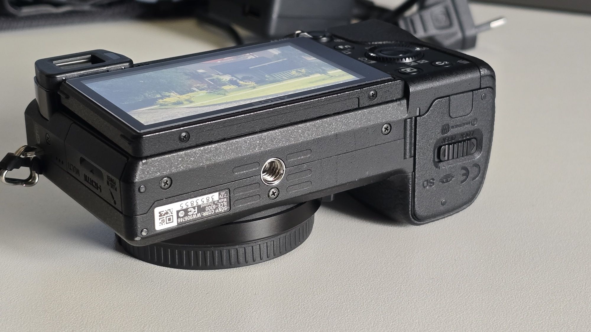 Sony Alpha a6300 obiektyw 16-50 filtr cpl