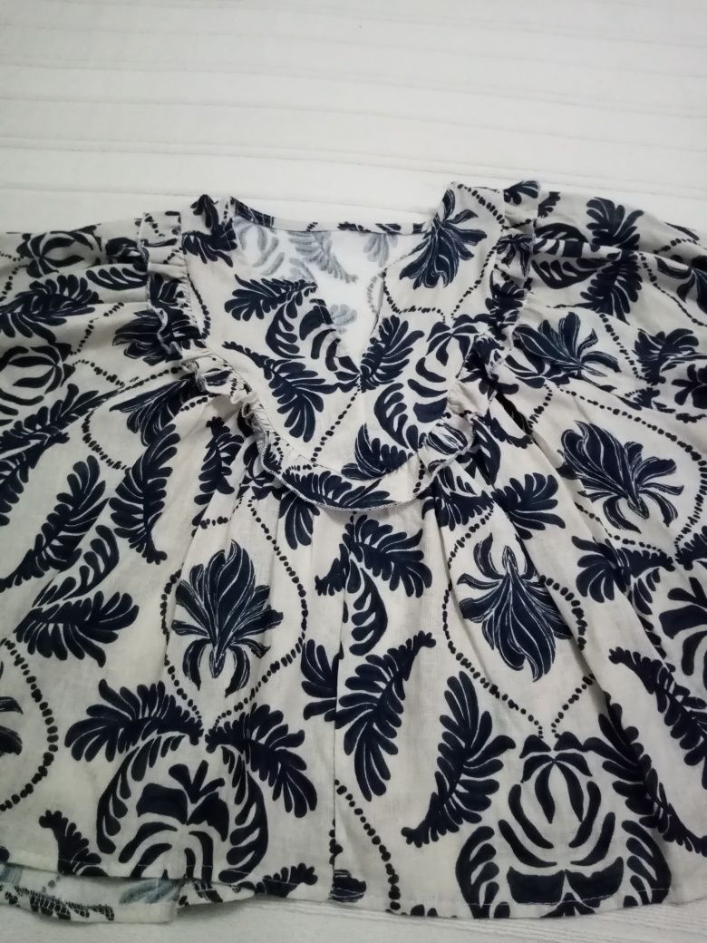 Camisa de senhora com estampado azul