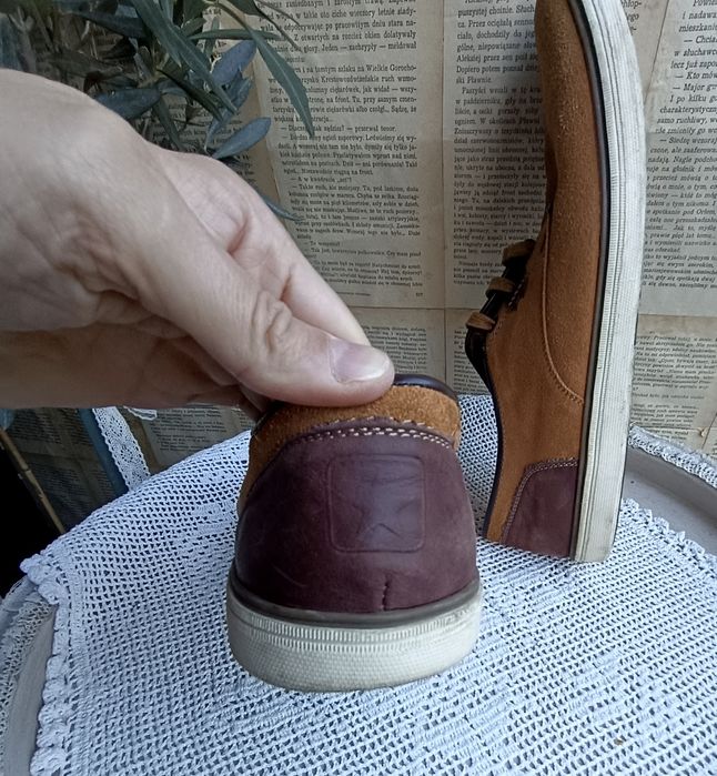 Współczesne Zamszowe półbuty Chukka Sneakers 43 (29 cm)