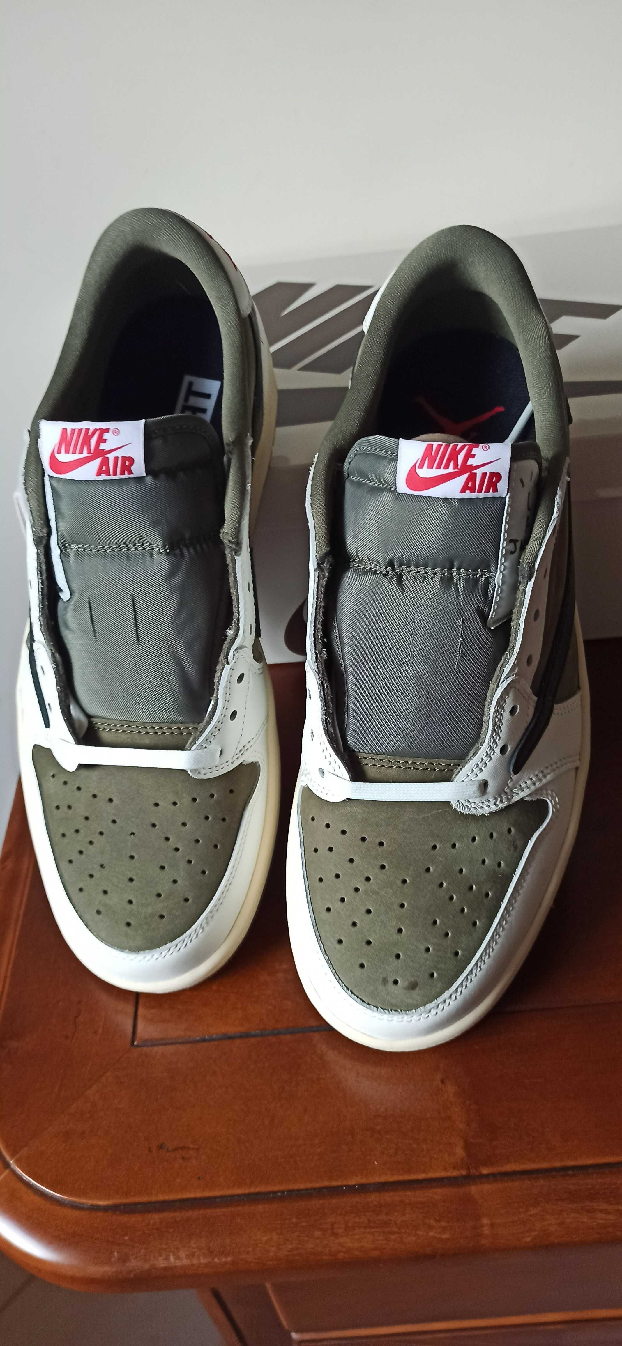 (r. 42,5/ US9) Nike Jordan 1 Retro Low OG SP Travis Scott Medium Olive