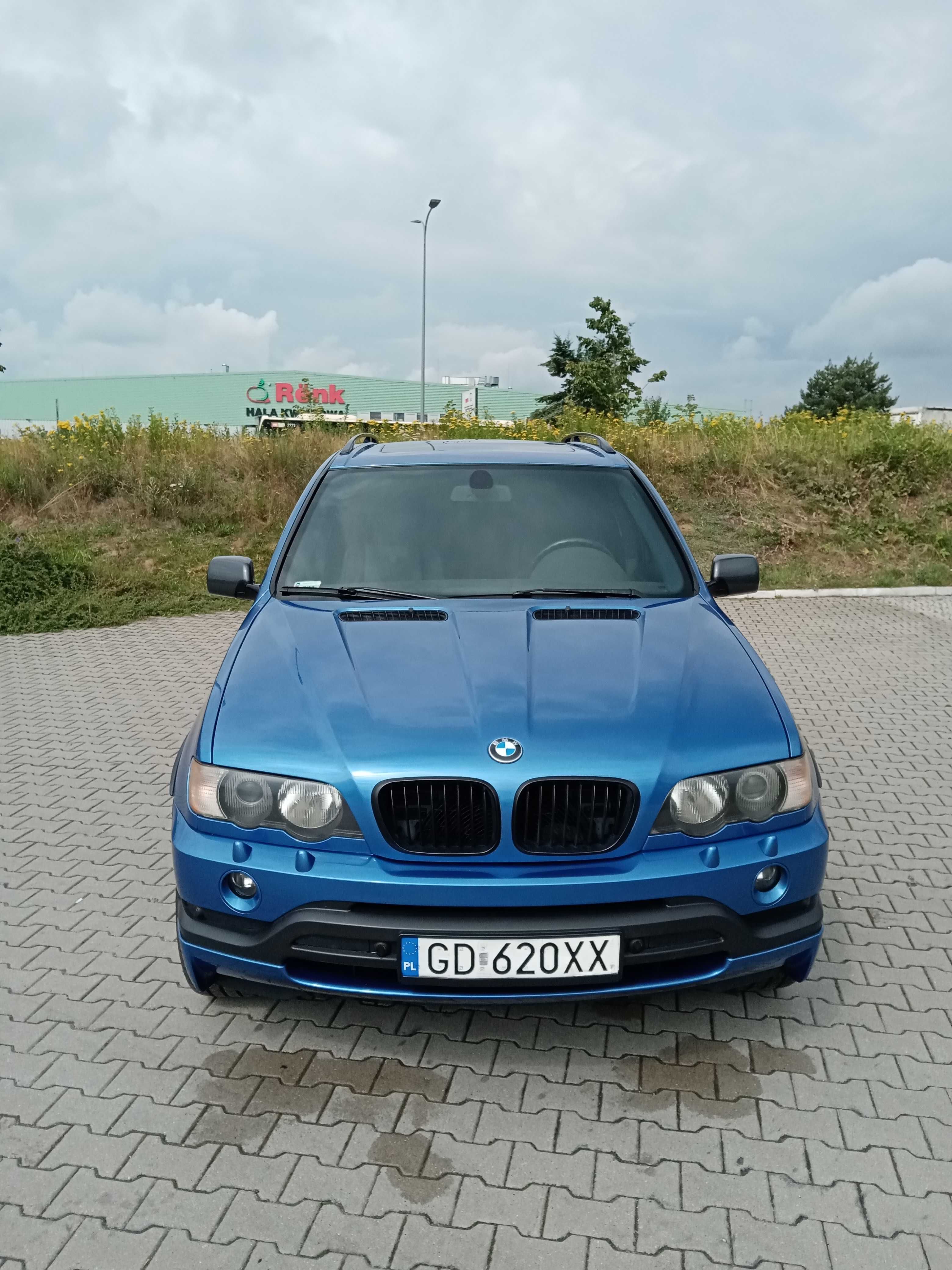 BMW X5 4.6is Estorilblau