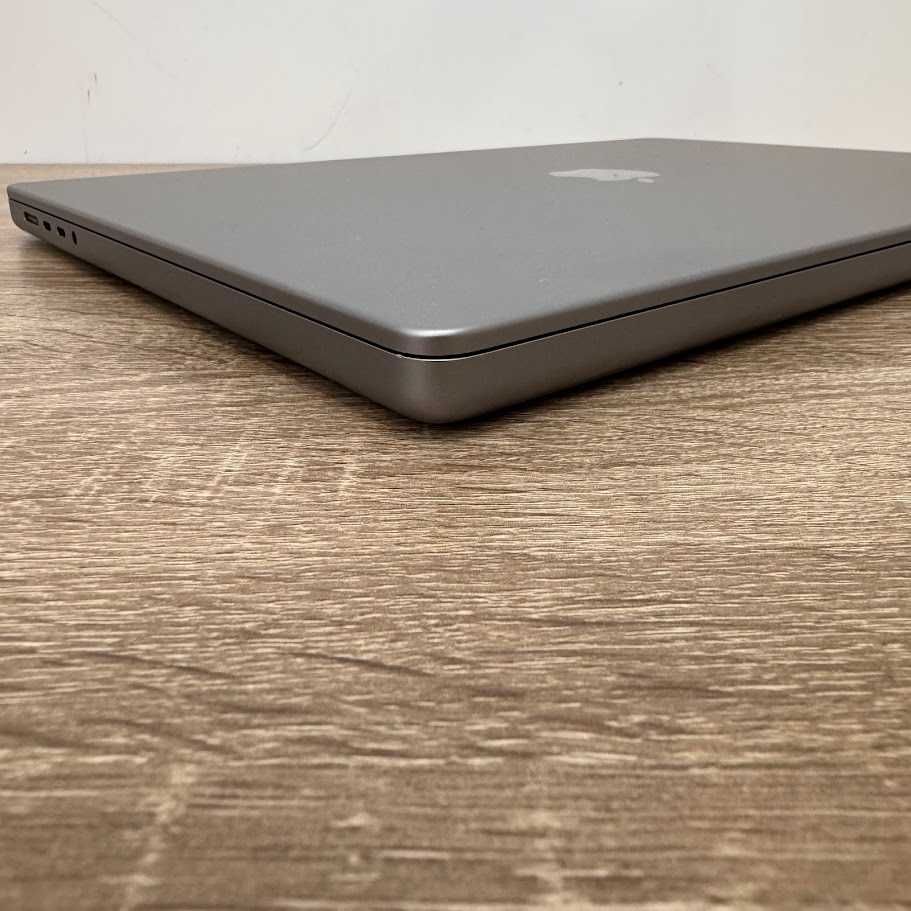 Macbook Pro 16" 2021 M1 Max / 64Gb DDR5 / SSD 1000Gb (код: M0730)
