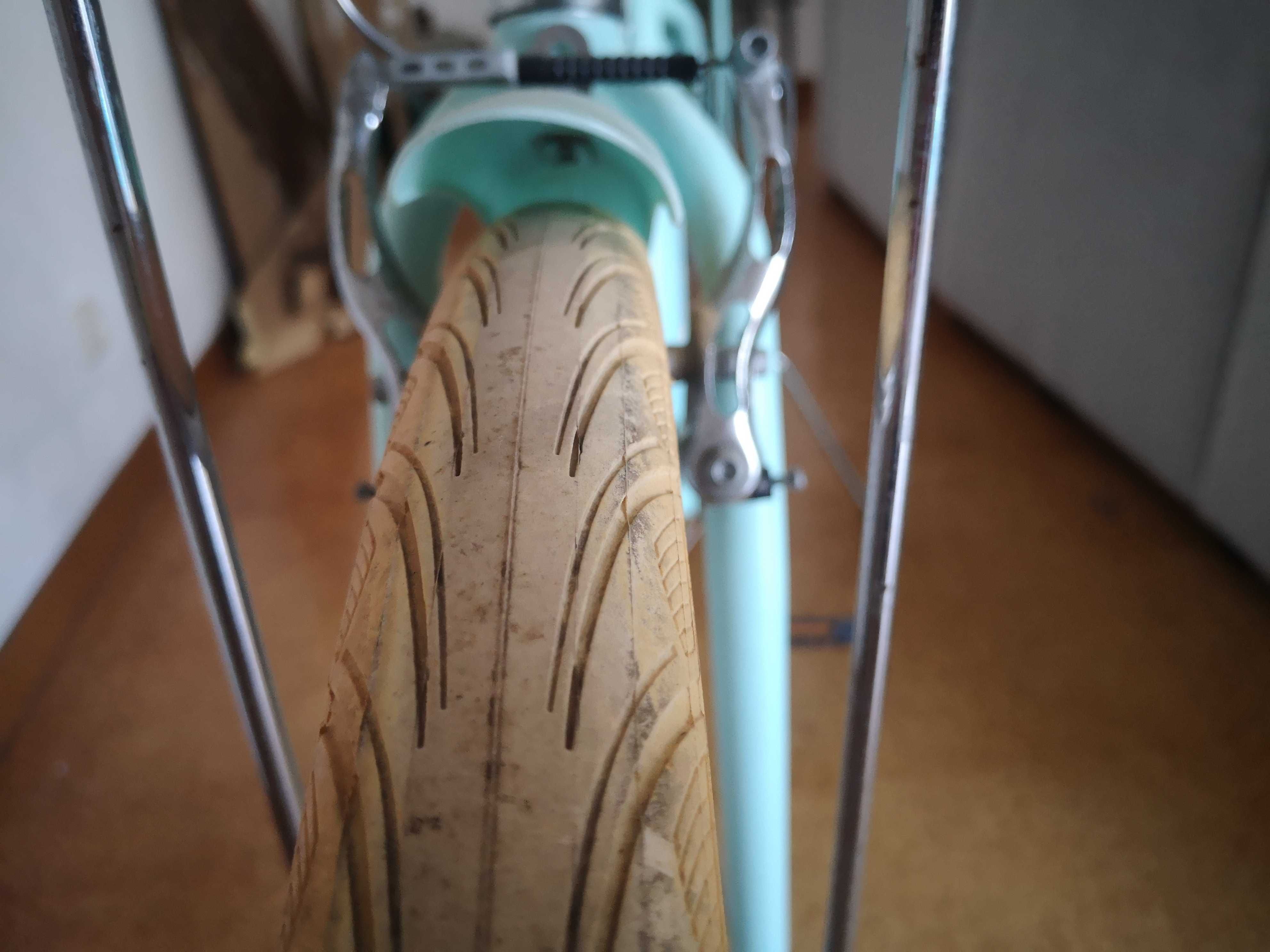 Vendo Bicicleta ELOPS 520 Muito estimada e bem conservada como nova