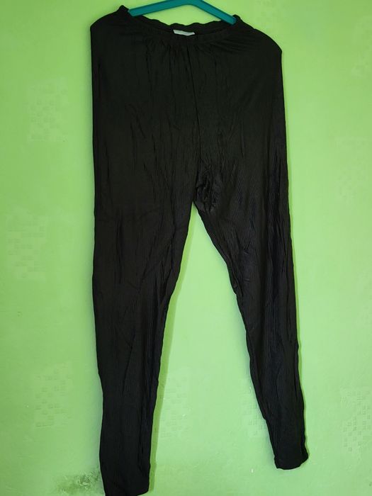 Лёгкие легенсы для женщин