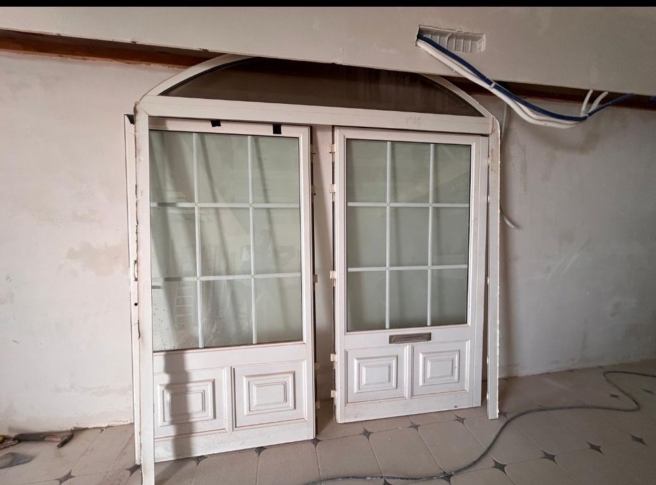 Vendo porta de alumínio