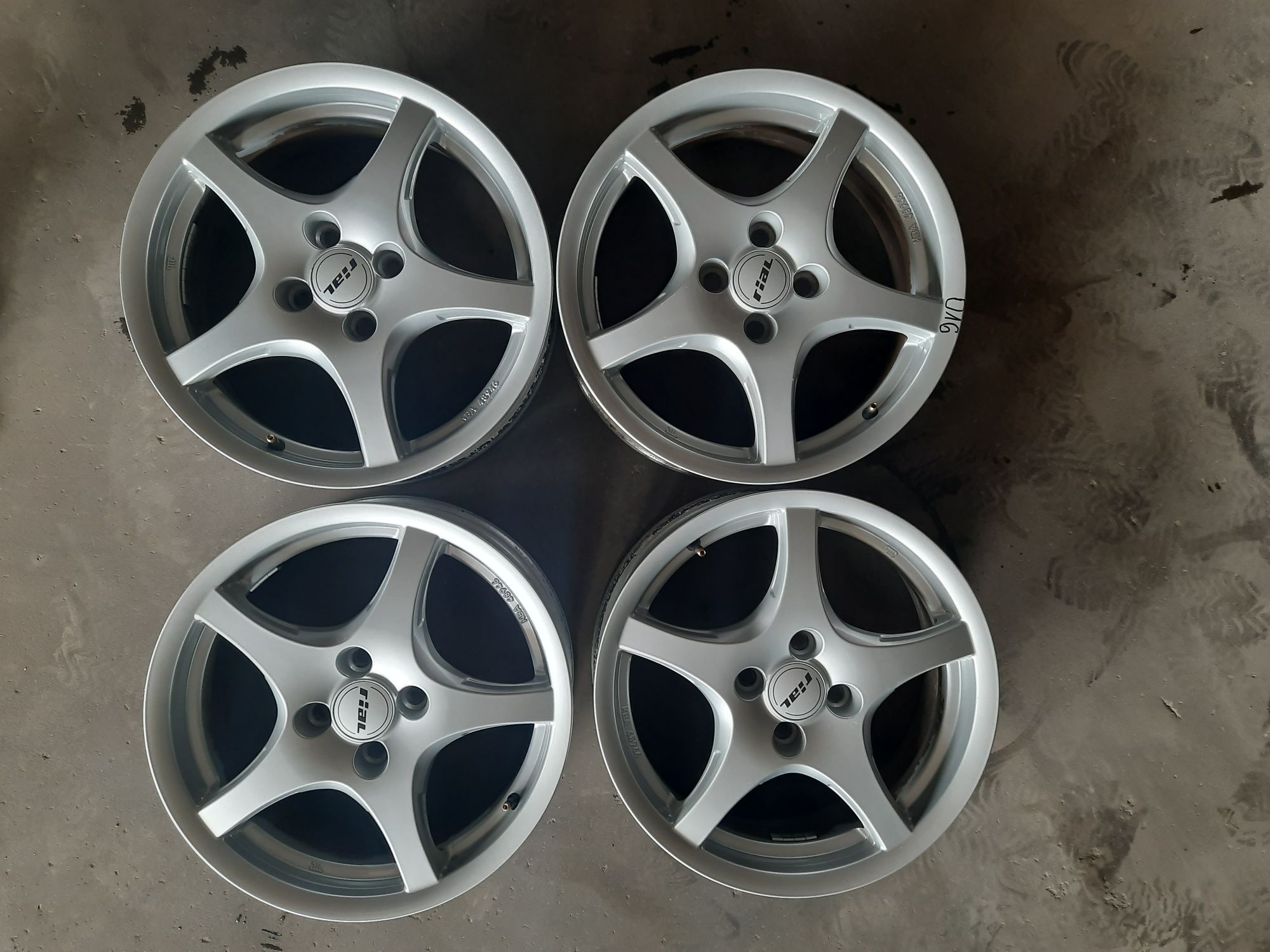 (016) Felgi 16" 4x100 ET 40 6j
